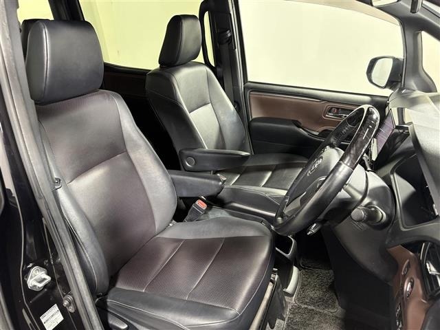 Toyota ESQUIRE 2019 8161404-12