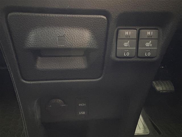 Toyota ESQUIRE 2015 8161405-8