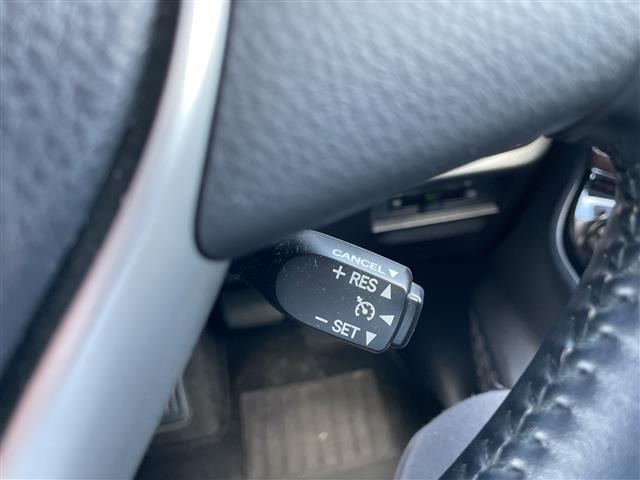 Toyota ESQUIRE 2018 8161426-11