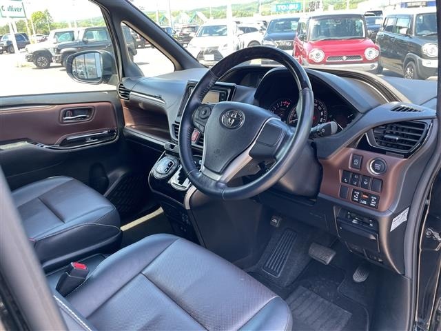 Toyota ESQUIRE 2018 8161426-22