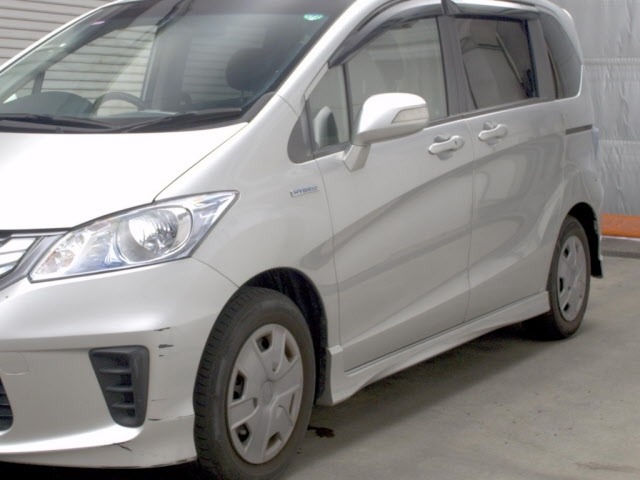 Honda FREED 2013 8153069-4