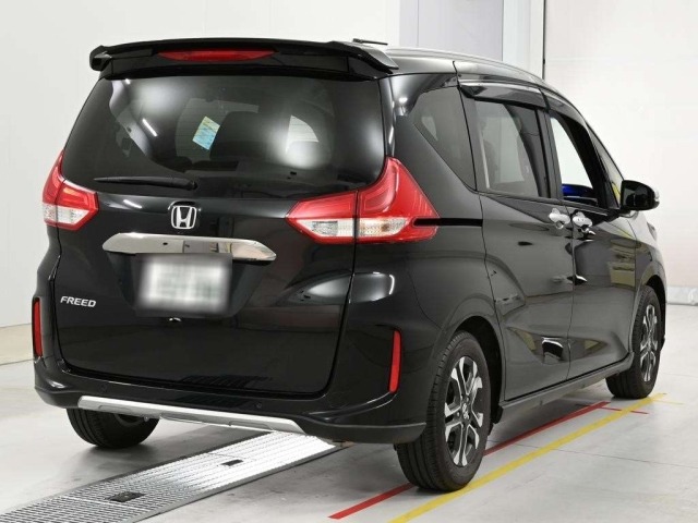 Honda FREED 2022 8153104-1