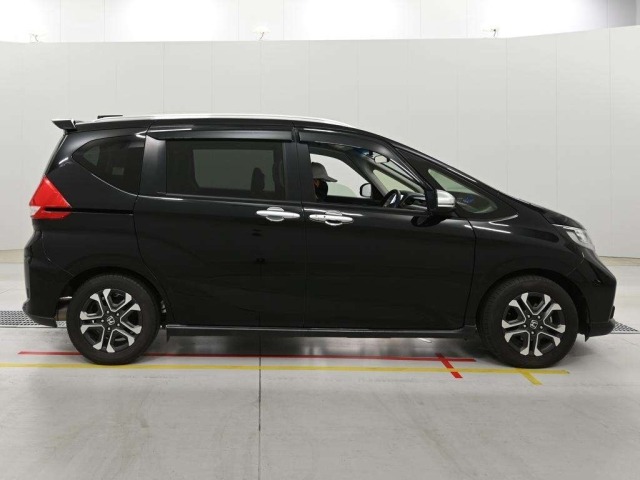 Honda FREED 2022 8153104-3