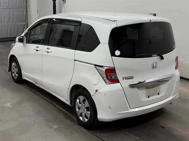 Honda FREED 2015 8153213-1