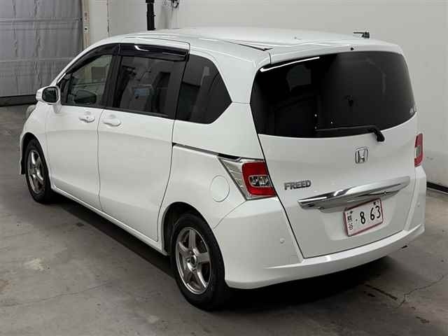 Honda FREED 2015 8153214-1