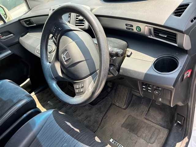Honda FREED 2015 8153214-3