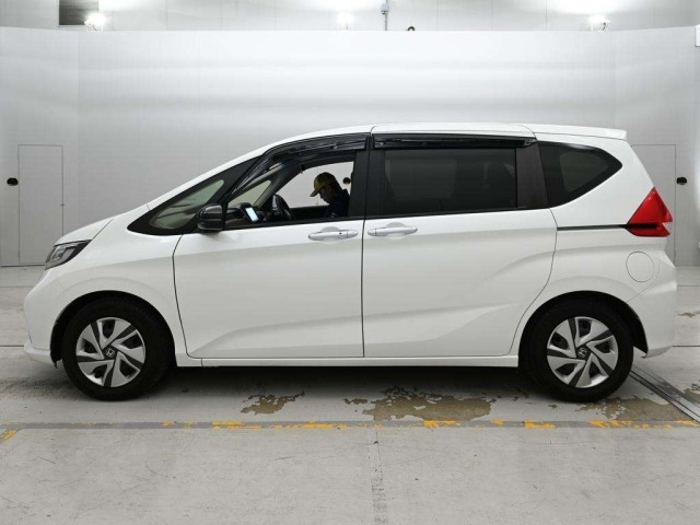 Honda FREED 2022 8153284-4