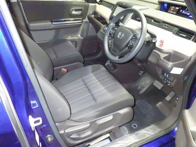 Honda FREED 2017 8153296-3