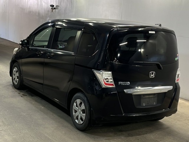 Honda FREED 2013 8153403-1