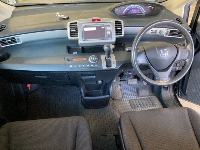 Honda FREED 2013 8153403-3