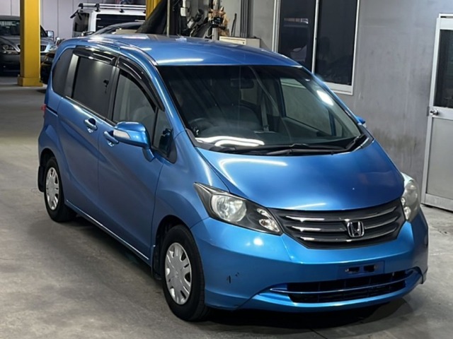 Honda FREED 2011 8153404-4
