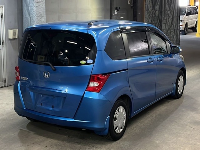 Honda FREED 2011 8153404-5