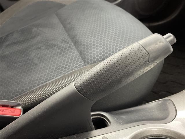 Nissan JUKE 2012 8157004-12