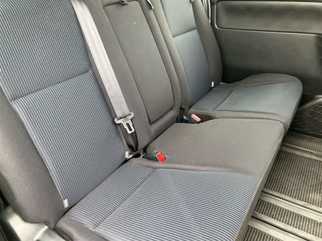 Toyota NOAH 2021 8152340-6