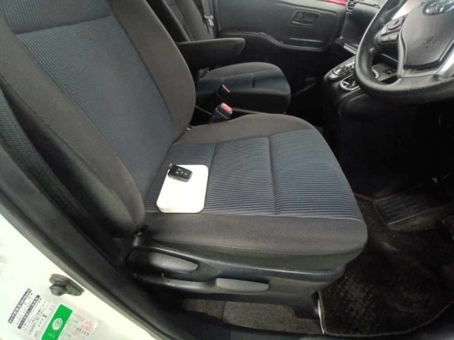 Toyota NOAH 2015 8152588-10