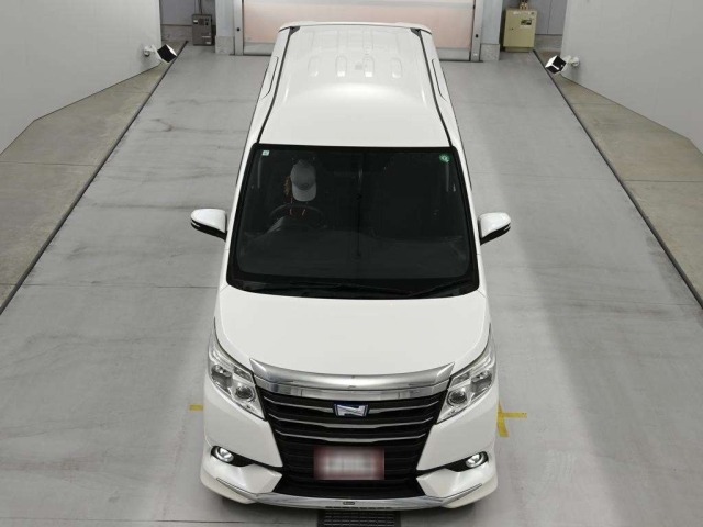 Toyota NOAH 2015 8152588-7