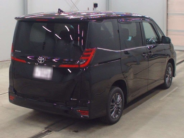 Toyota NOAH 2026 8152635-1