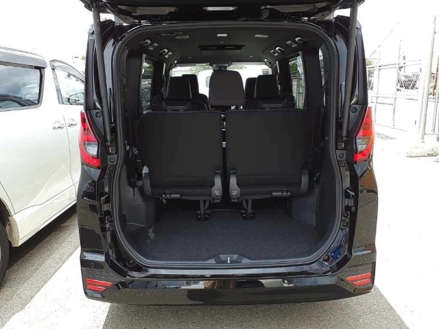 Toyota NOAH 2026 8152635-11