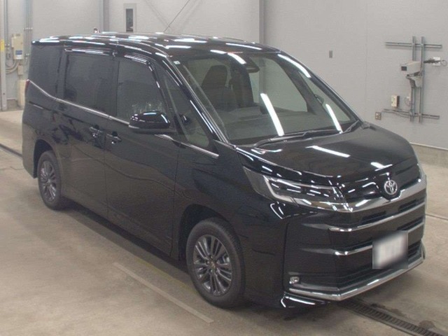 Toyota NOAH 2026 8152635-5