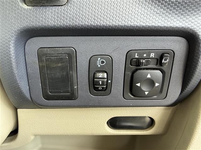 Nissan OTTI 2009 8151544-1