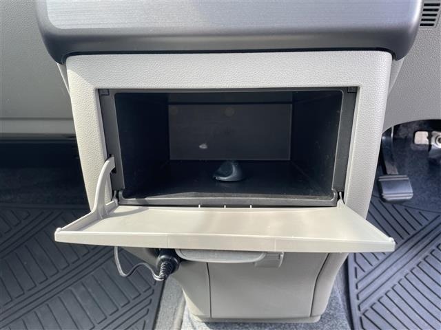Toyota PIXIS SPACE 2013 8153761-5