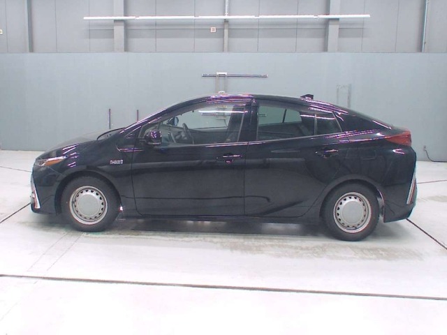 Toyota PRIUS PHV 2021 8151290-4