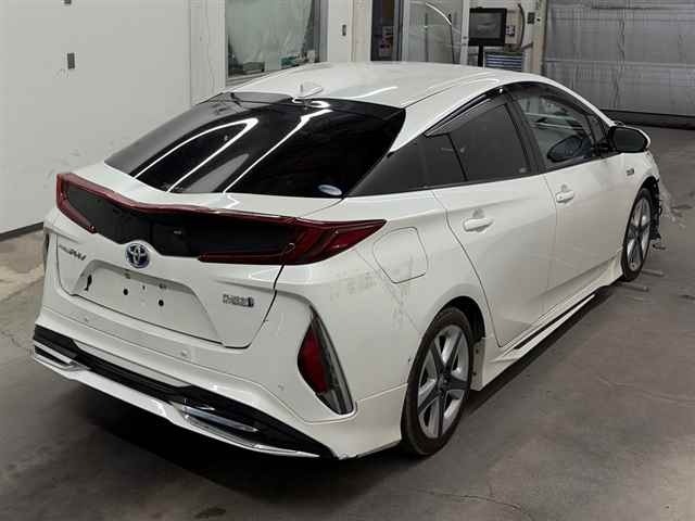 Toyota PRIUS PHV 2017 8151296-5
