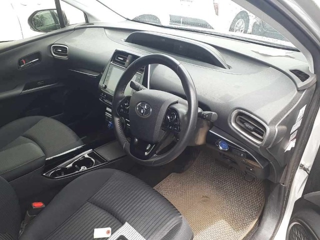 Toyota PRIUS PHV 2021 8151313-9