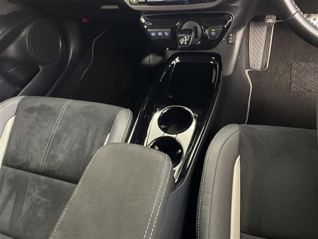 Toyota PRIUS PHV 2018 8151381-4