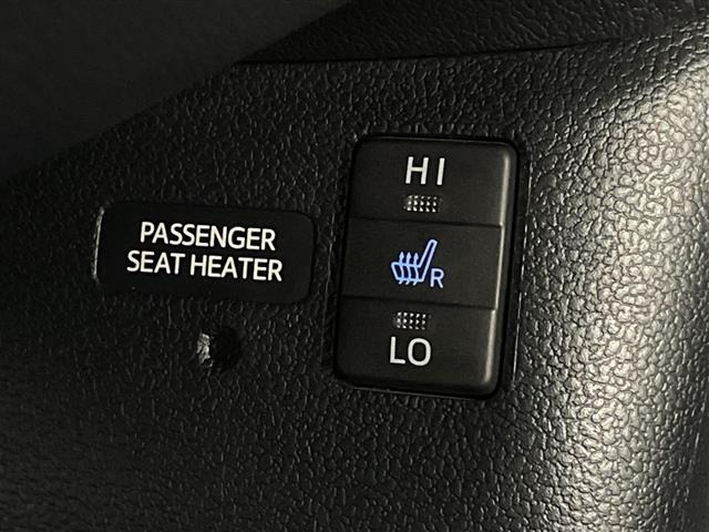 Toyota PRIUS PHV 2018 8151381-7