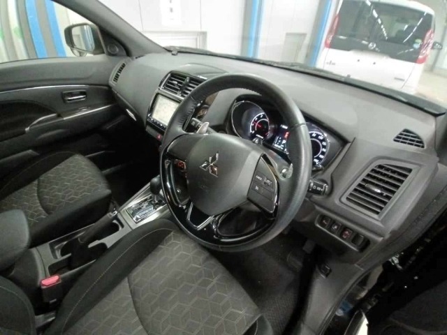 Mitsubishi RVR 2024 8157672-9