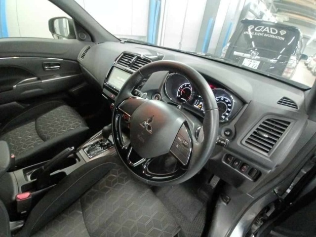 Mitsubishi RVR 2024 8157674-9