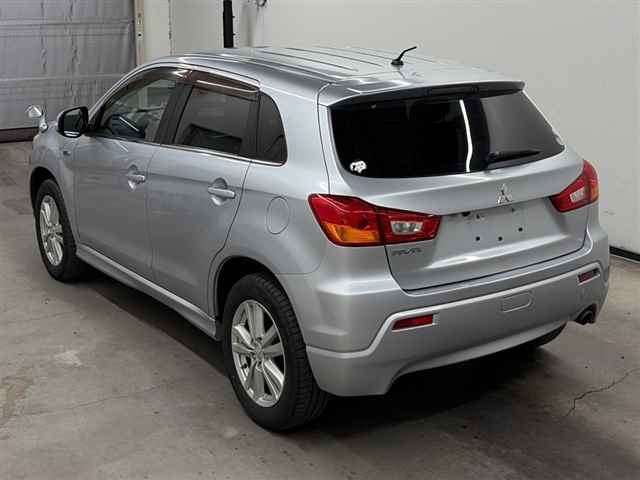Mitsubishi RVR 2010 8157683-1