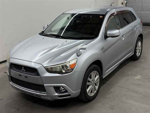 Mitsubishi RVR 2010 8157683-4