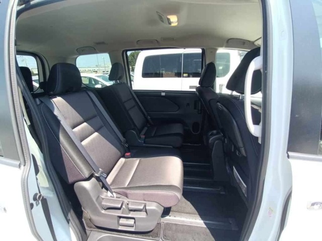 Nissan SERENA 2017 8153180-12