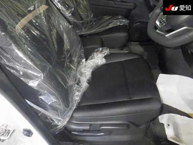 Nissan SERENA 2026 8153211-6