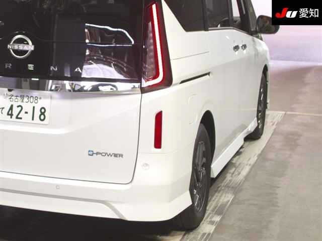 Nissan SERENA 2026 8153211-8