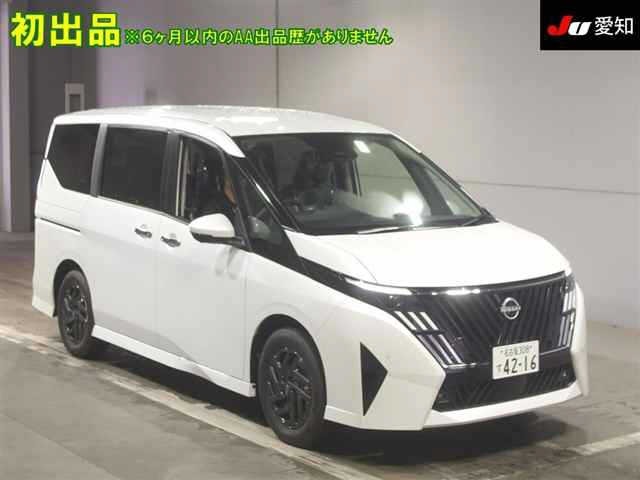 Nissan SERENA 2026 8153212-0