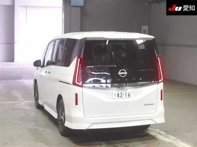 Nissan SERENA 2026 8153212-1