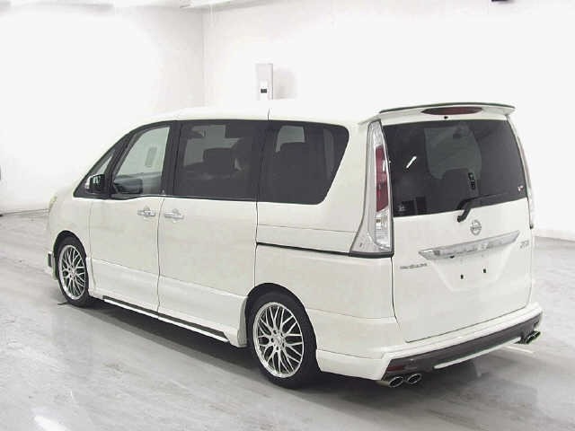 Nissan SERENA 2011 8153268-1