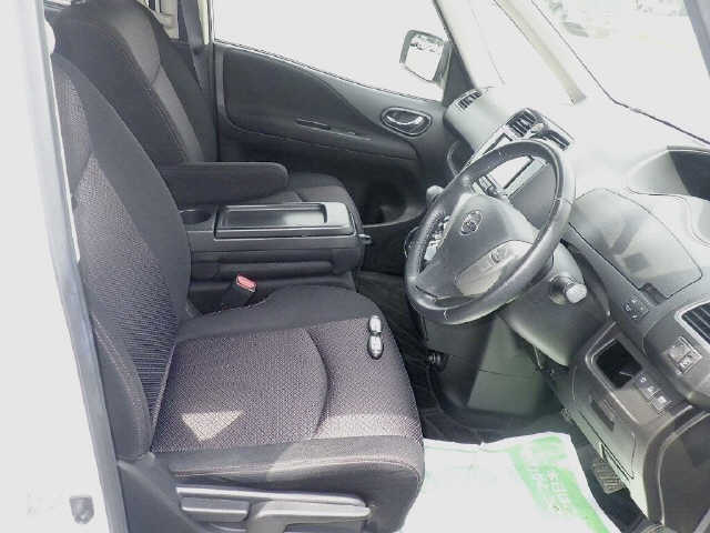 Nissan SERENA 2011 8153268-7