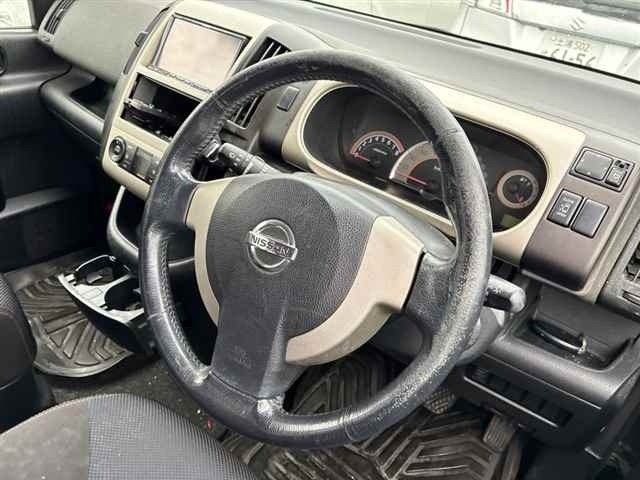 Nissan SERENA 2007 8153290-3