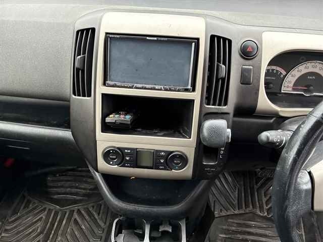 Nissan SERENA 2007 8153290-6