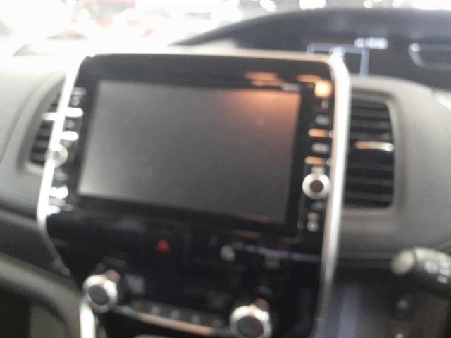 Nissan SERENA 2018 8153348-12