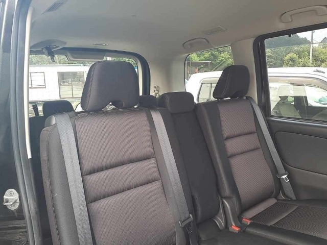 Nissan SERENA 2018 8153351-11