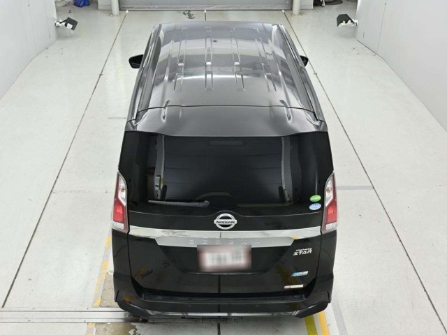 Nissan SERENA 2018 8153351-8