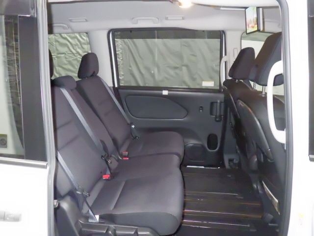 Nissan SERENA 2018 8153390-5