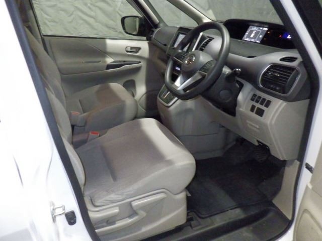 Nissan SERENA 2019 8153393-3