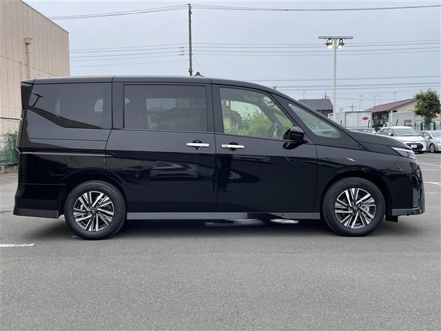 Nissan SERENA 2025 8154854-22