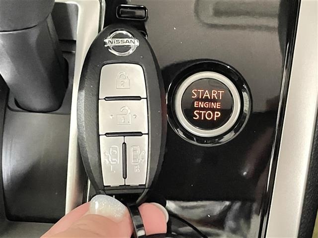 Nissan SERENA 2017 8154870-3